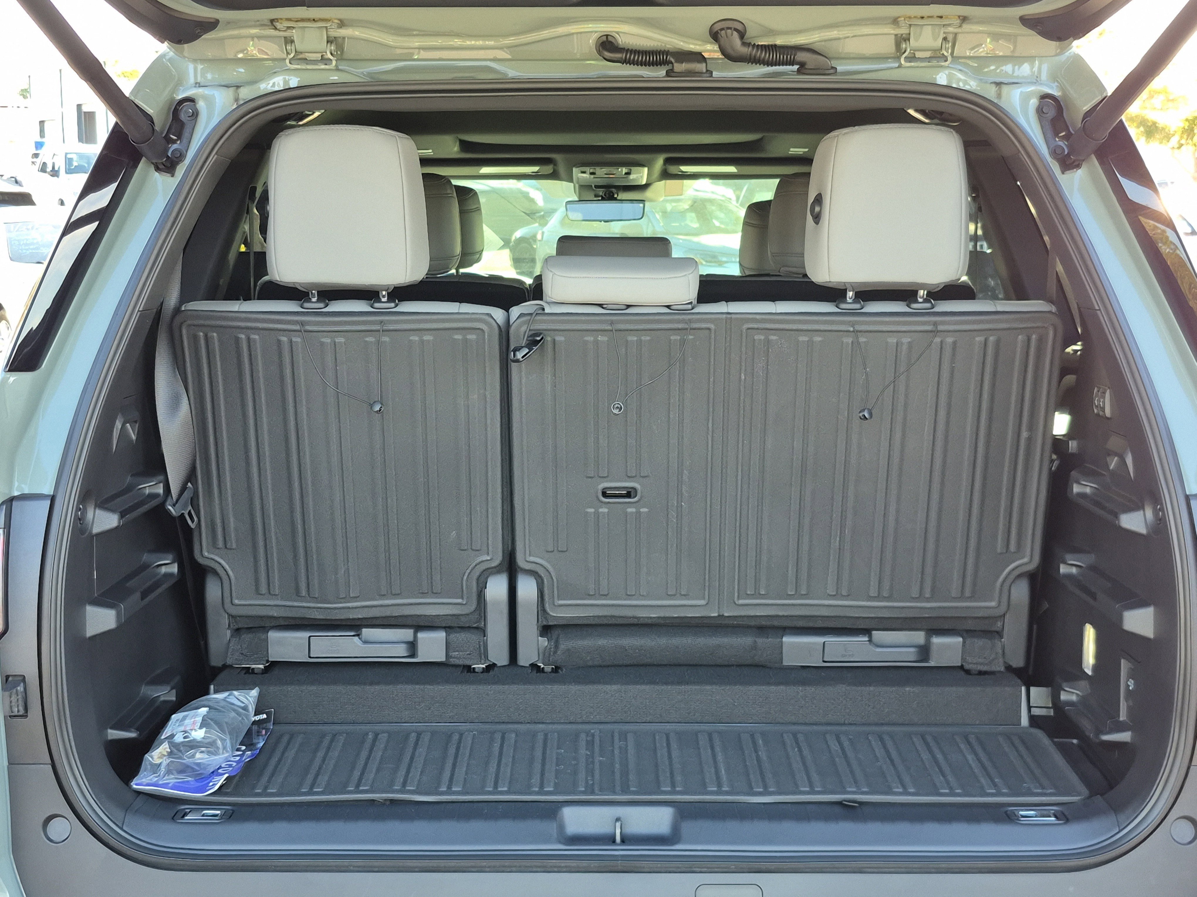 Used 2025 Toyota Sequoia Limited image 14