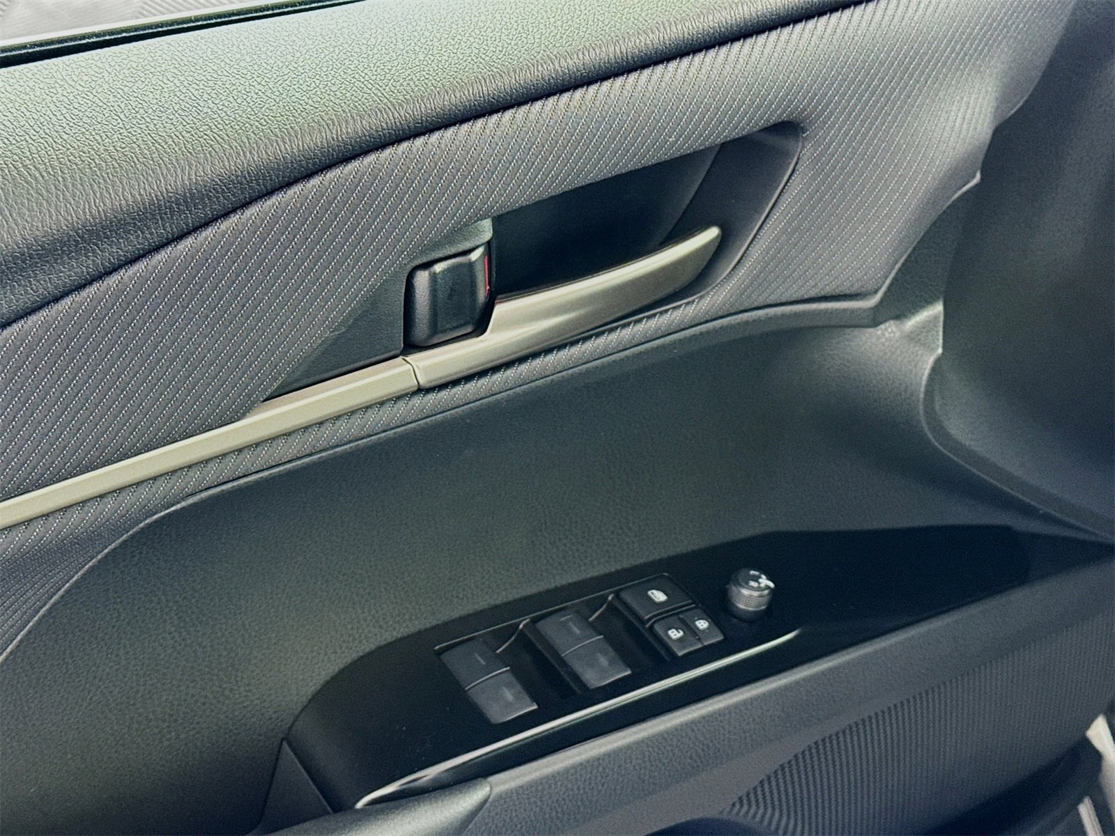 New 2026 Toyota Camry SE image 13