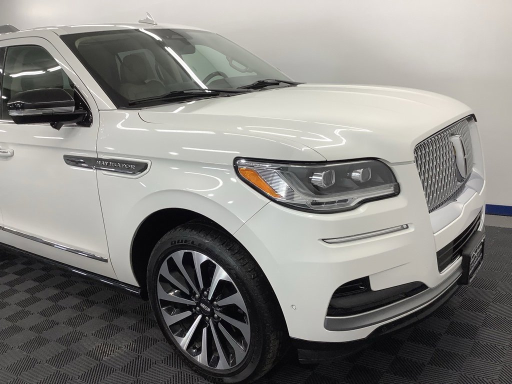 Used 2022 Lincoln Navigator Reserve image 26