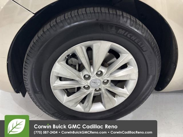 Used 2016 Kia Sedona LX w/ LX Convenience Package image 34