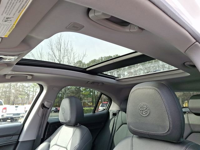 Used 2019 Alfa Romeo Stelvio Sprint w/ Nero Edizione image 18