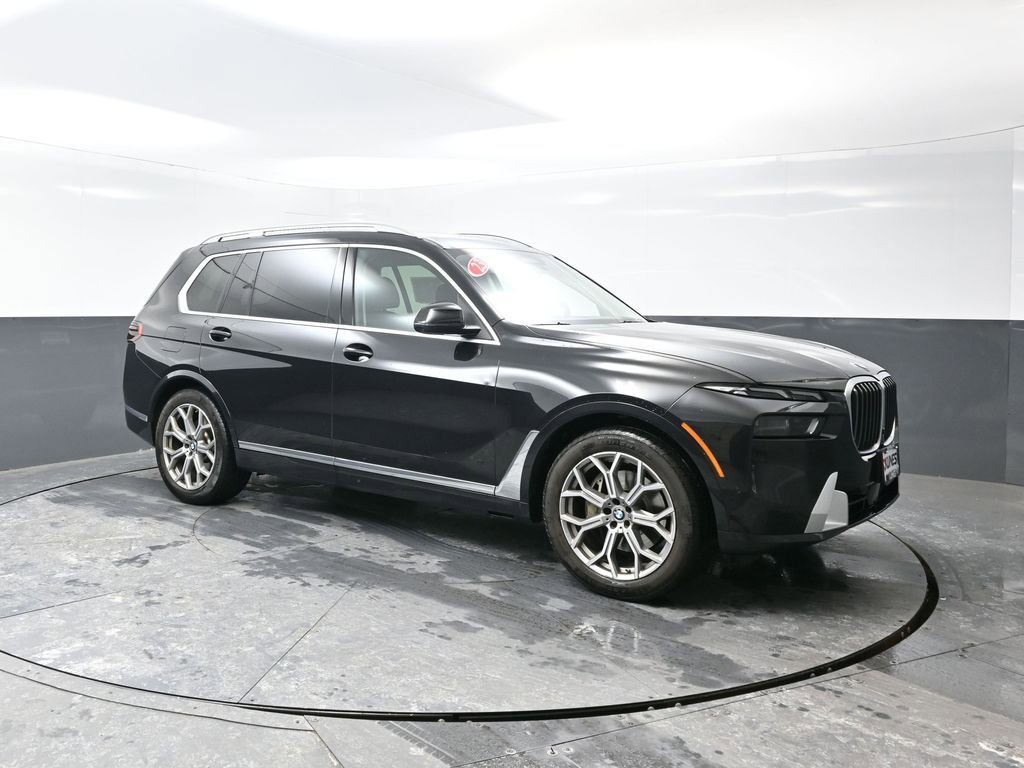 Used 2023 BMW X7 xDrive40i image 5