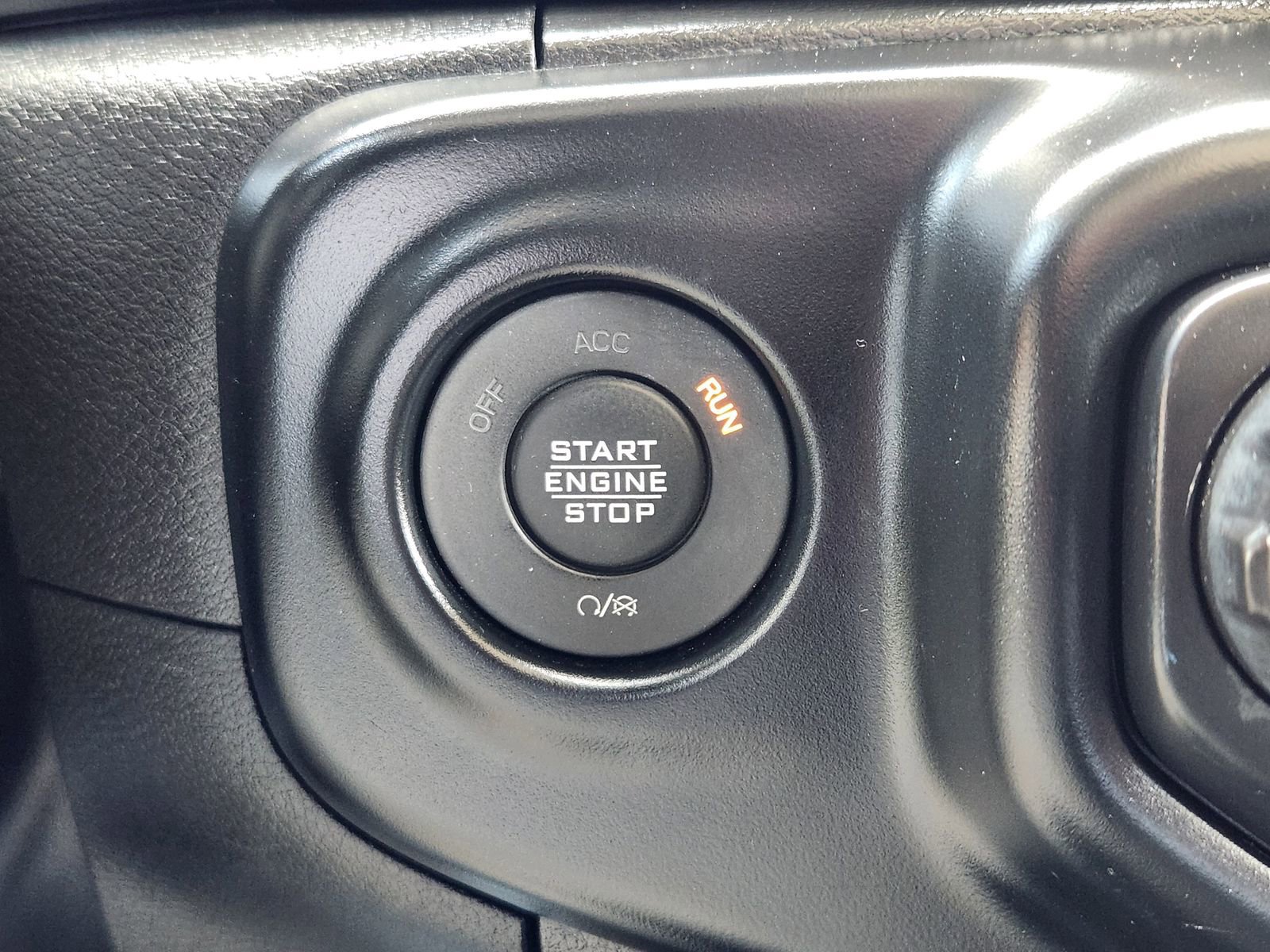 Used 2023 Jeep Wrangler Unlimited w/ Cold Weather Group AWD/4WD image 22