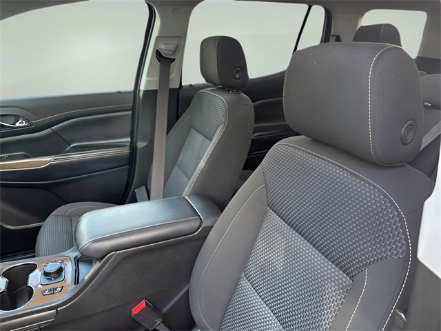 Used 2021 GMC Acadia SLE image 8