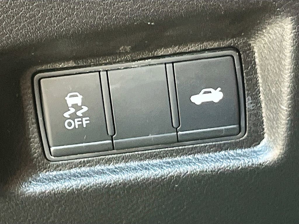 Used 2022 INFINITI Q50 Luxe w/ Cargo Package image 10