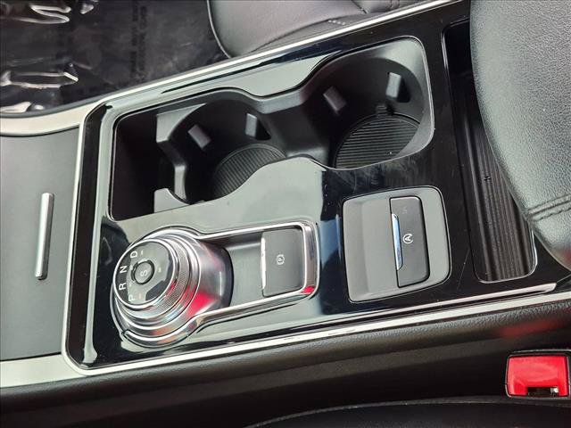 Certified 2019 Ford Edge SEL w/ Equipment Group 201A FWD image 12
