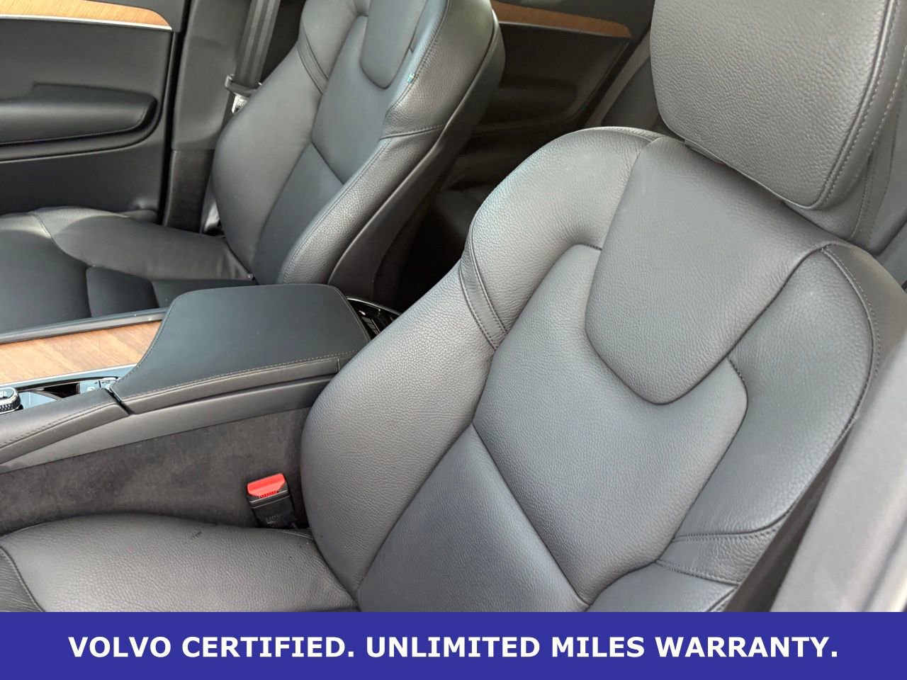 Certified 2024 Volvo XC90 B5 Plus w/ Protection Package Premier image 28