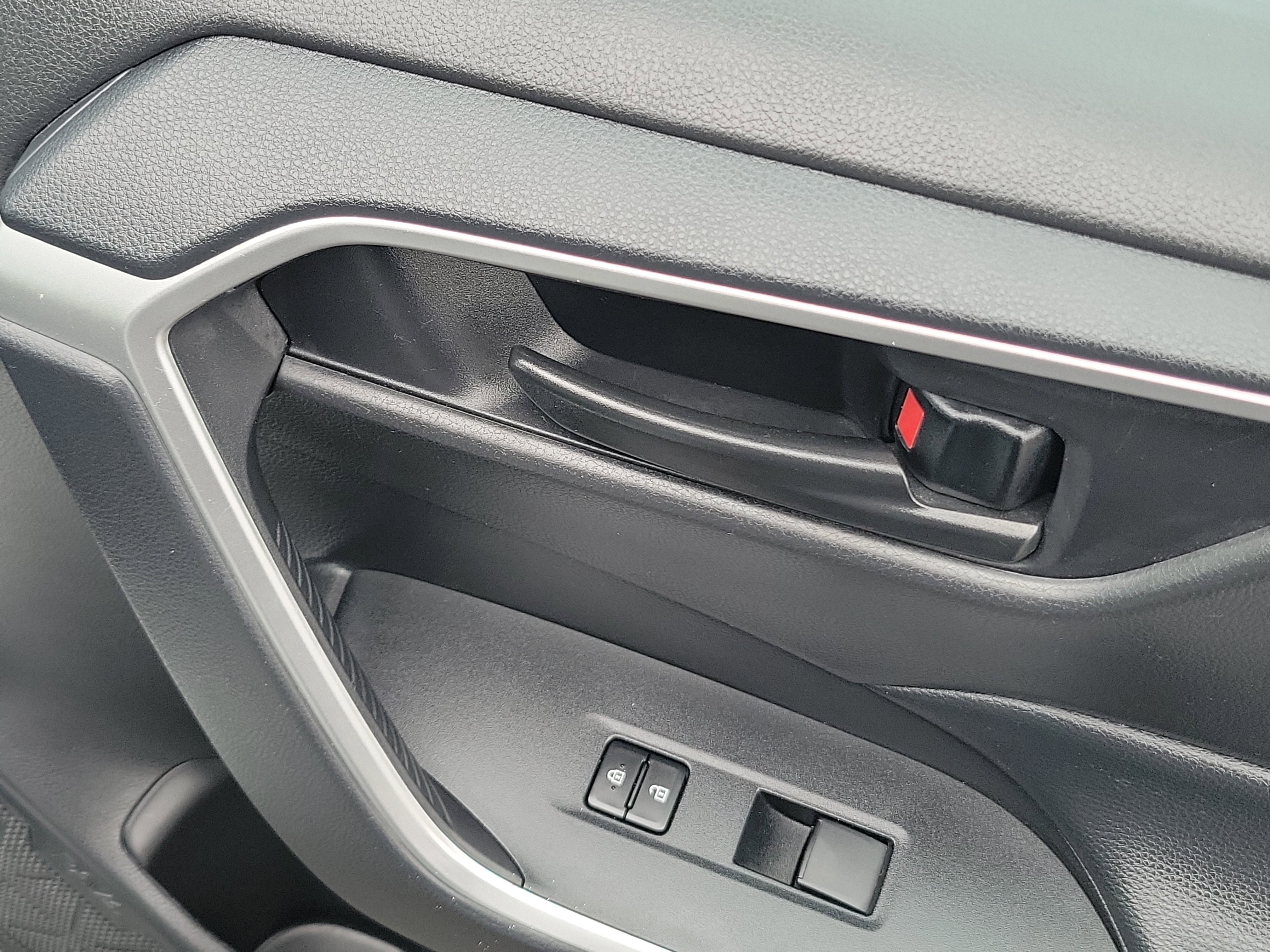 Certified 2024 Toyota RAV4 LE image 30