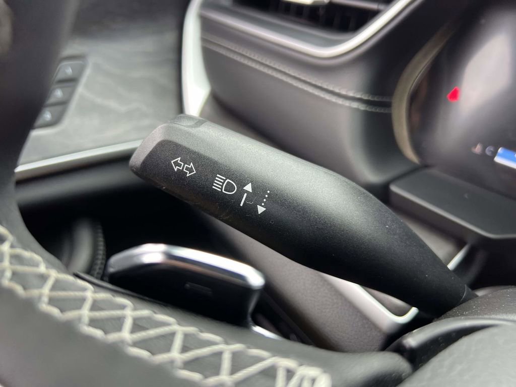 Used 2025 Jeep Grand Cherokee L Limited image 35