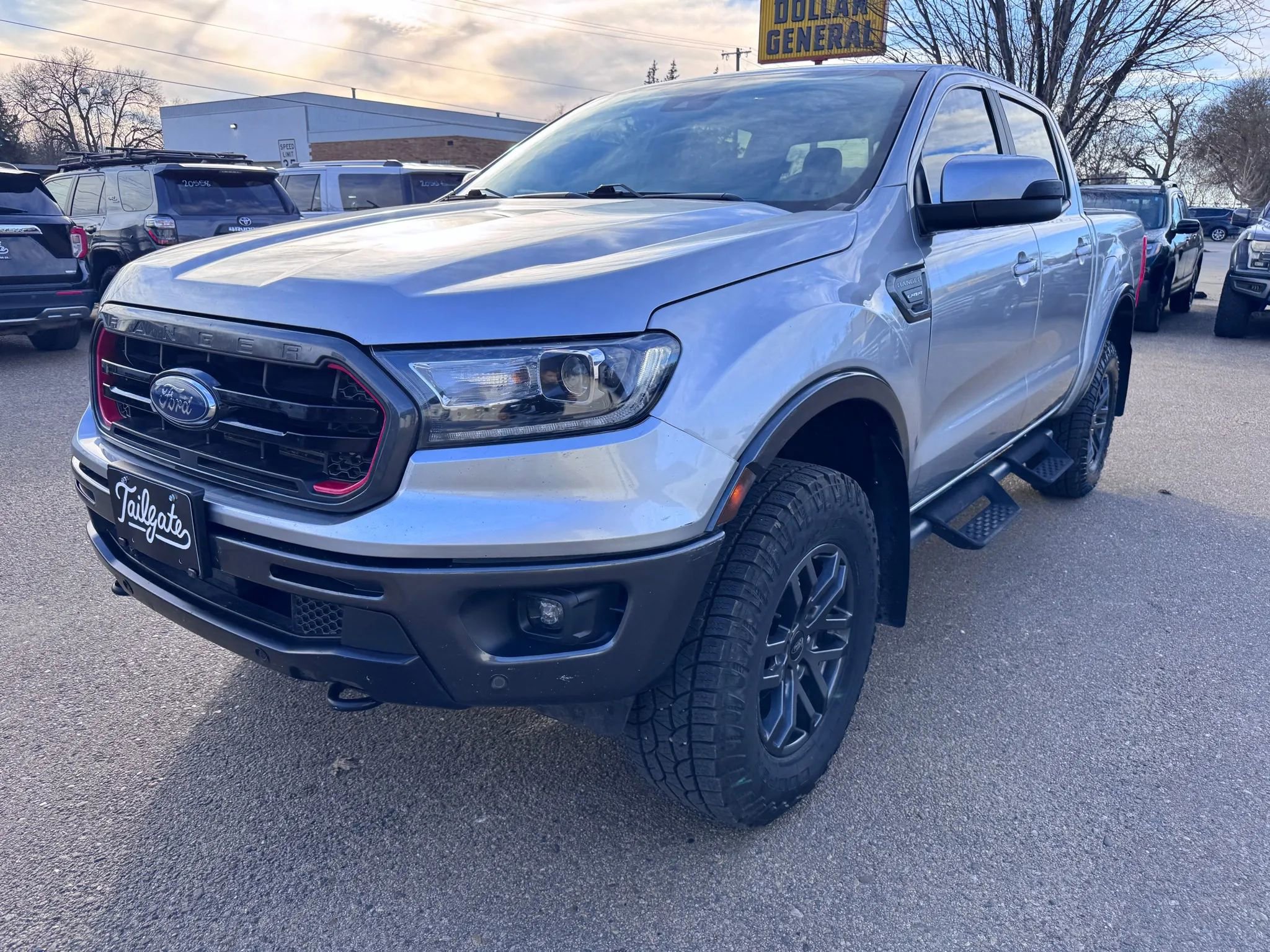 Used 2022 Ford Ranger Lariat w/ Tremor Off-Road Package image 3