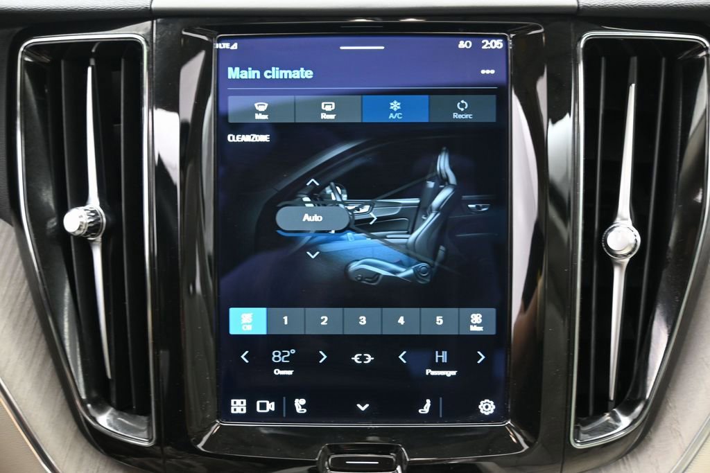 Used 2023 Volvo XC60 B5 Plus w/ Protection Package Premier image 24
