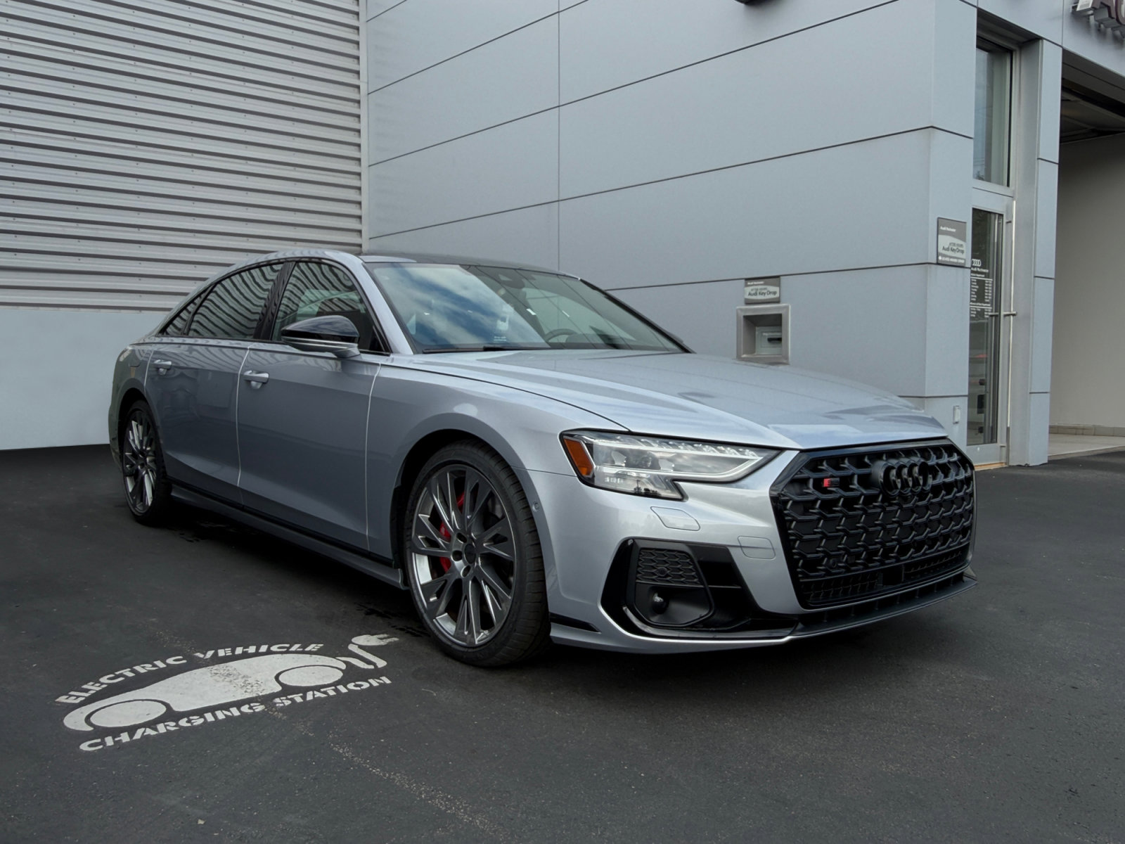 New 2027 Audi S8 AWD/4WD image 7