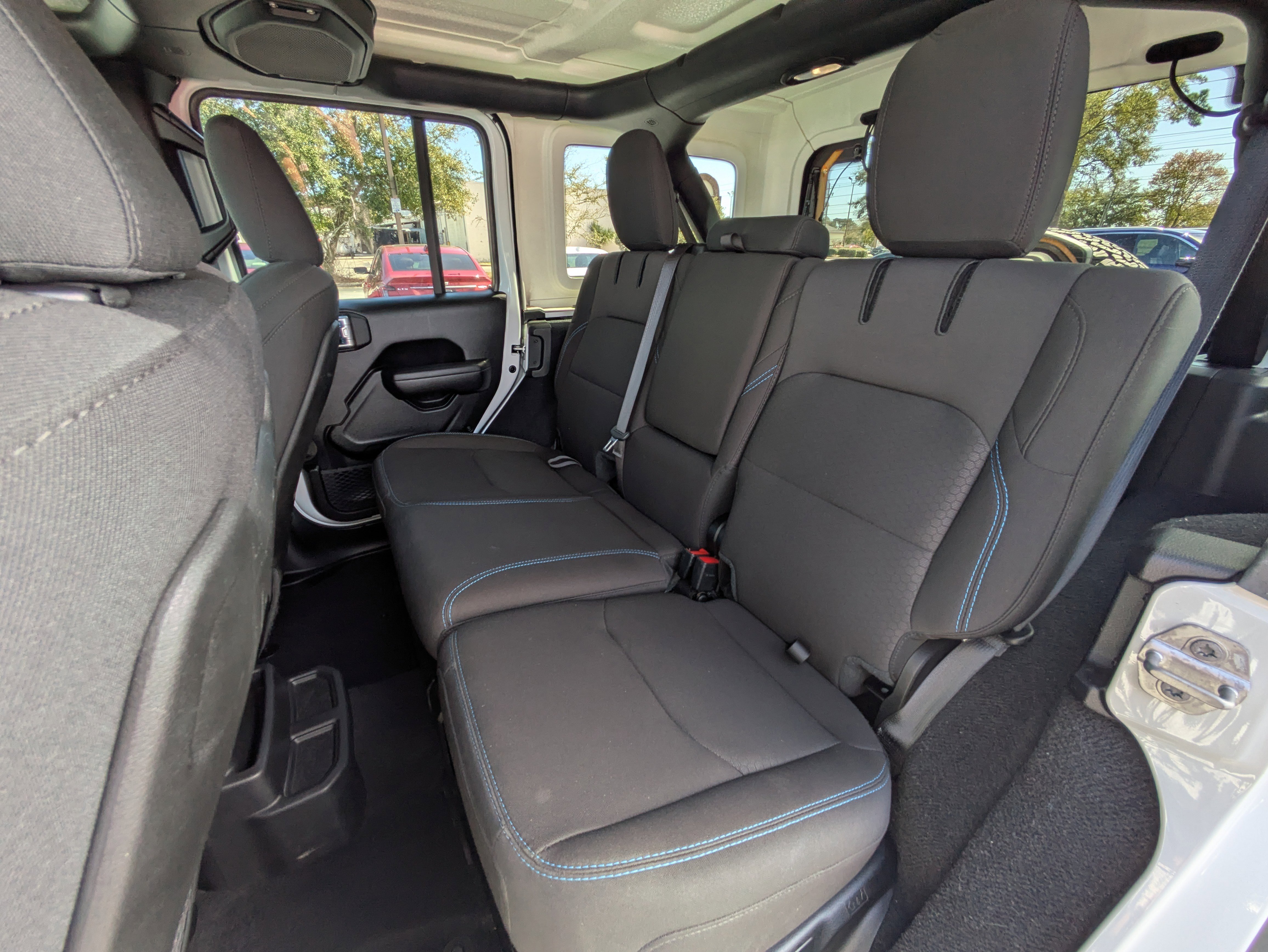 Used 2023 Jeep Wrangler Unlimited Rubicon 4xe w/ Cold Weather Group image 8