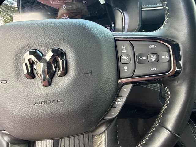 Used 2025 RAM 1500 Limited AWD/4WD image 37