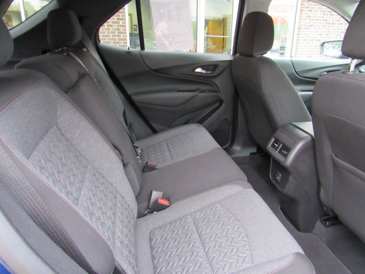 Used 2023 Chevrolet Equinox LT AWD/4WD image 34