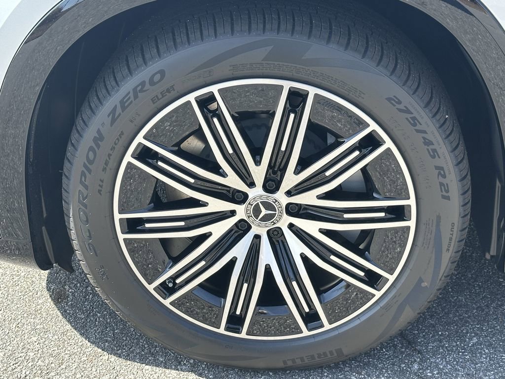 New 2026 Mercedes-Benz EQS 550 4MATIC SUV image 13