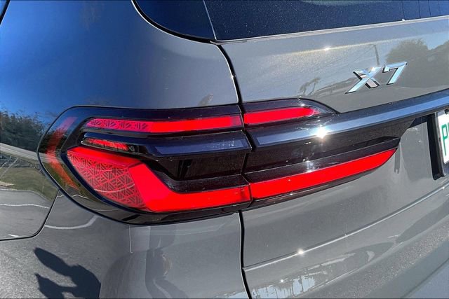 Used 2026 BMW X7 xDrive40i w/ Executive Package image 20