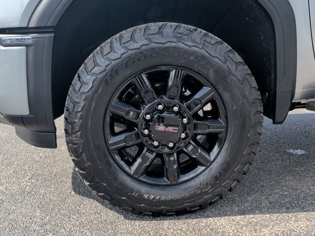 Used 2026 GMC Sierra 2500 AT4 w/ AT4 Premium Plus Package AWD/4WD image 9