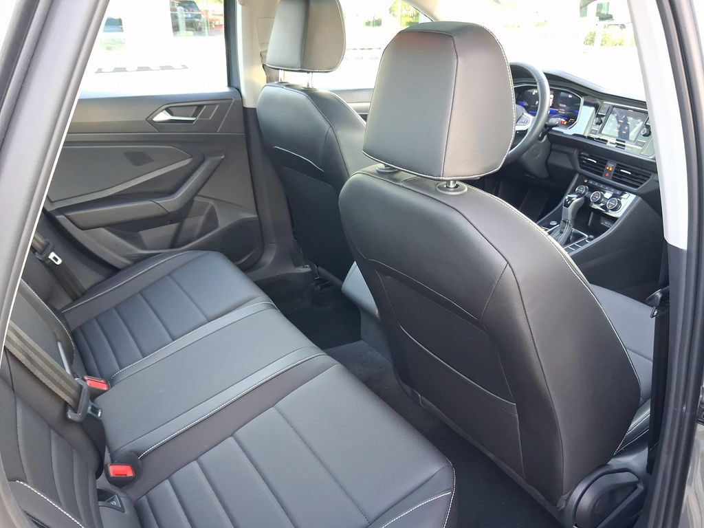 Certified 2023 Volkswagen Jetta SE w/ Panoramic Sunroof Package FWD image 27