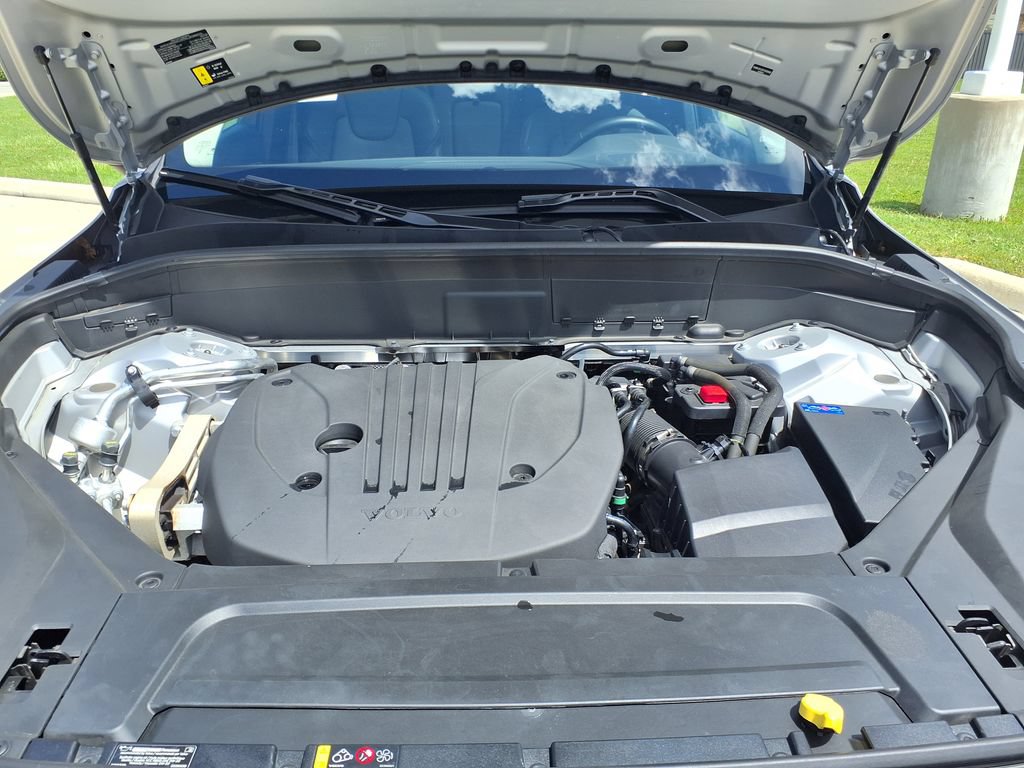 Certified 2025 Volvo XC90 B5 Core AWD/4WD image 37