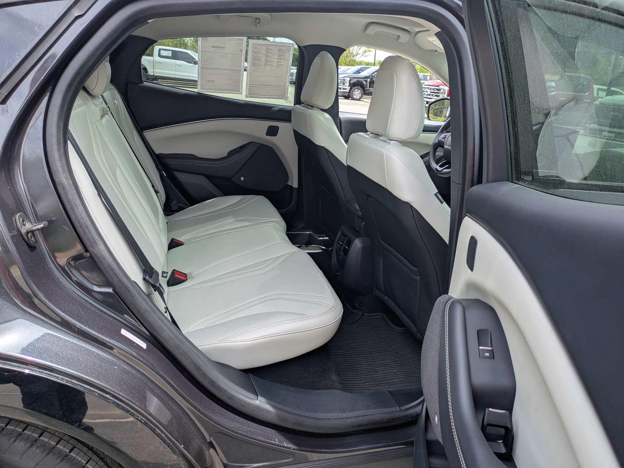 Certified 2022 Ford Mustang Mach-E Premium AWD/4WD image 36