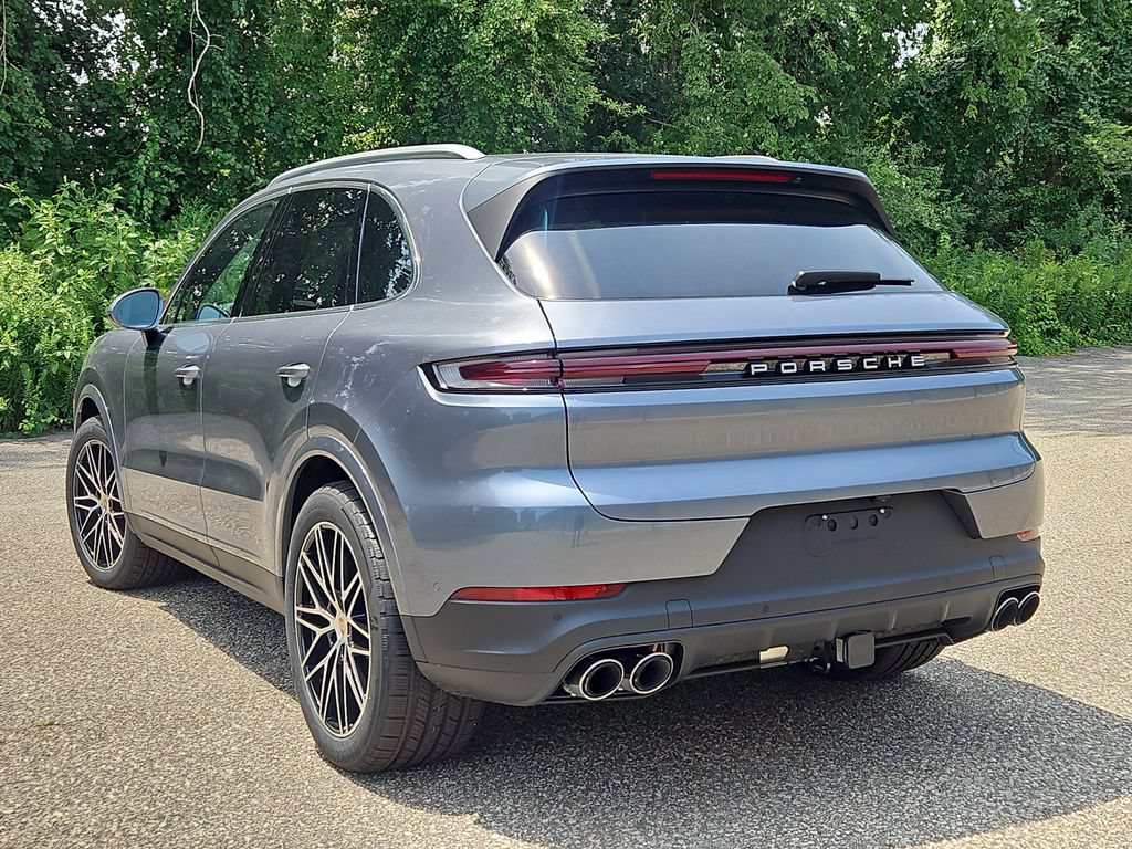 New 2026 Porsche Cayenne AWD/4WD image 3