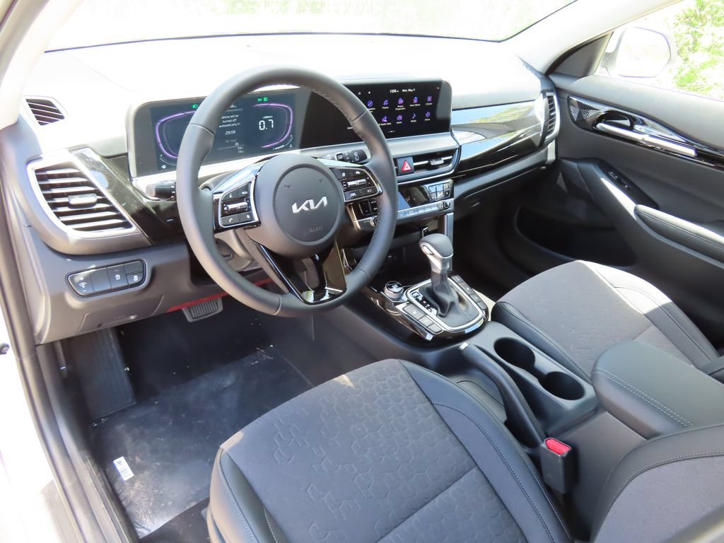 New 2026 Kia Seltos S AWD/4WD image 19