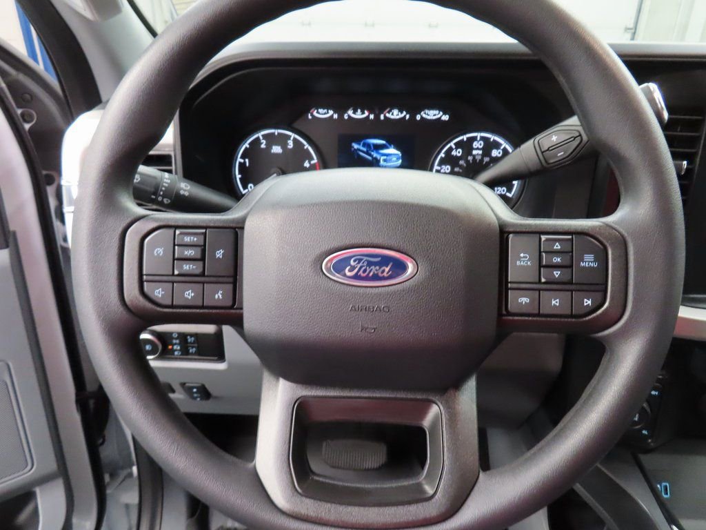 Used 2025 Ford F350 XLT AWD/4WD image 41