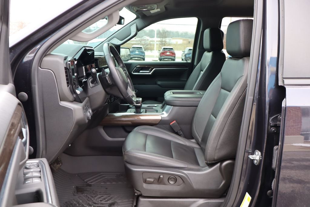 Used 2022 Chevrolet Silverado 1500 LT Trail Boss w/ LT Trail Boss Premium Package image 15