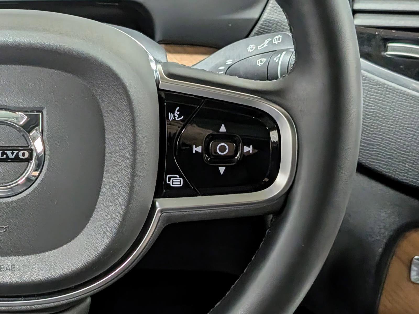 Used 2024 Volvo XC90 T8 Plus w/ Protection Package Premier image 39