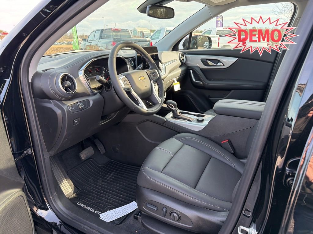 New 2026 Chevrolet Blazer LT w/ LPO, Black Sport Package image 13
