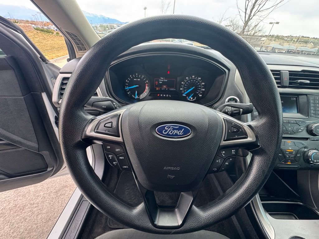 Used 2018 Ford Fusion SE FWD image 21