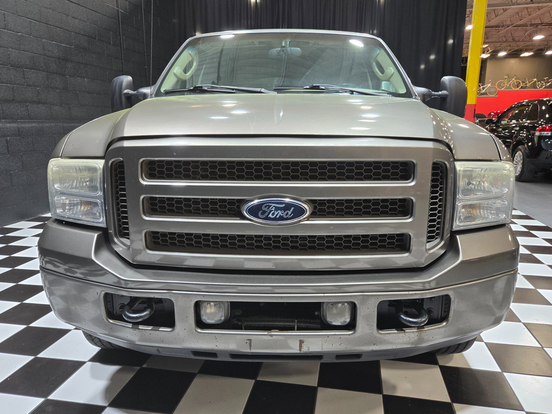 Used 2005 Ford Excursion Limited image 5