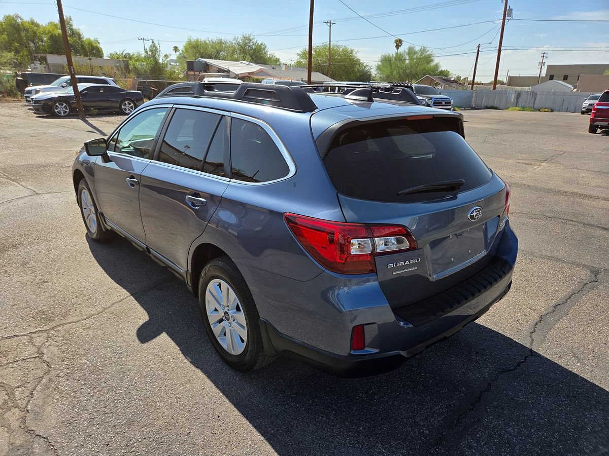 Used 2017 Subaru Outback 2.5i Premium w/ Popular Package #2 AWD/4WD image 12