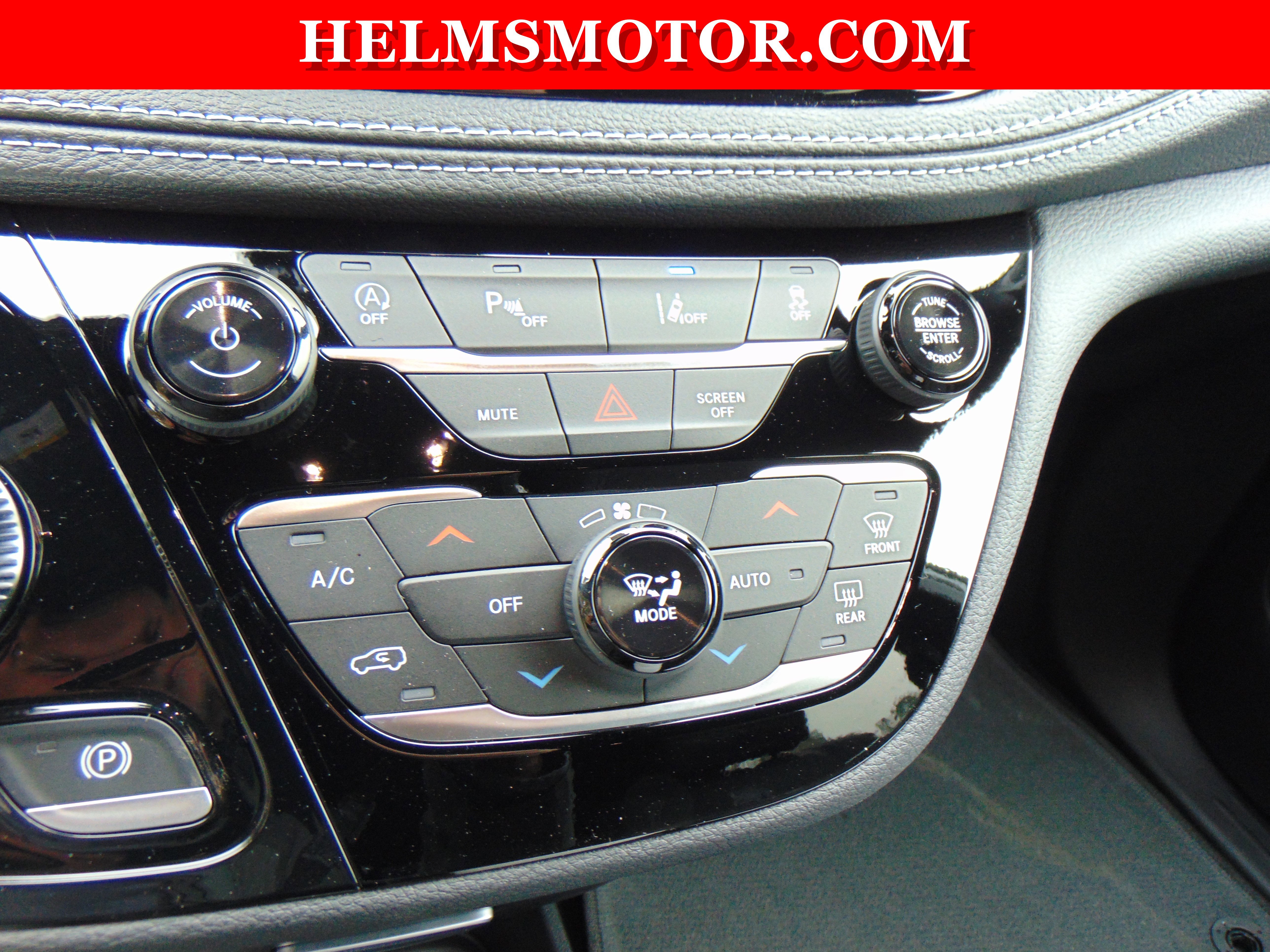 New 2026 Chrysler Pacifica Select w/ S Appearance Package image 22