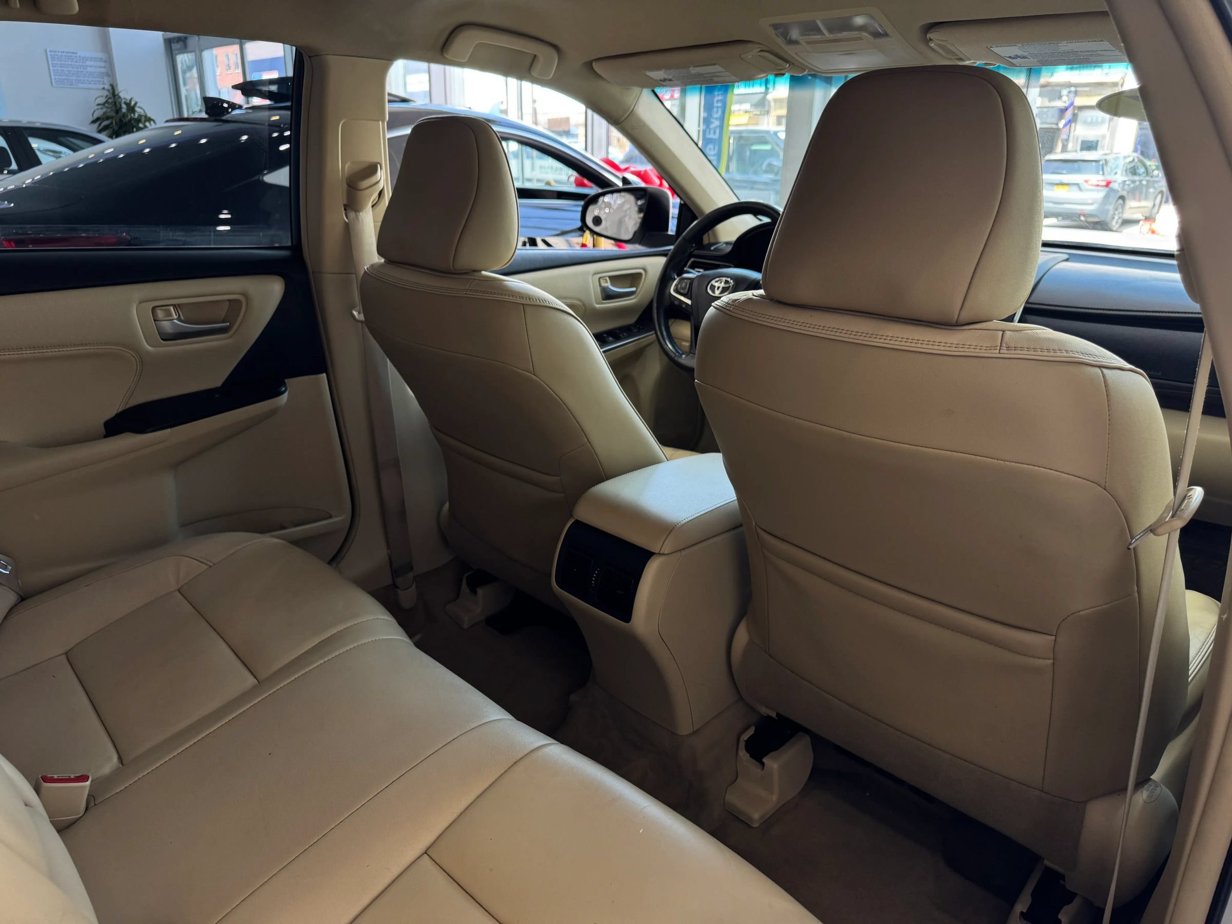 Used 2017 Toyota Camry XLE FWD image 27