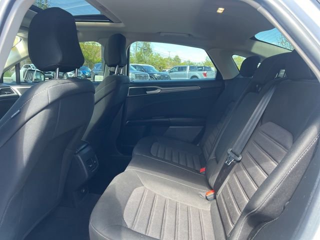 Used 2020 Ford Fusion SE AWD/4WD image 14