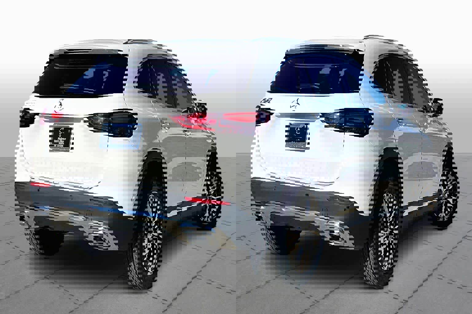 Used 2025 Mercedes-Benz GLA 250 image 12