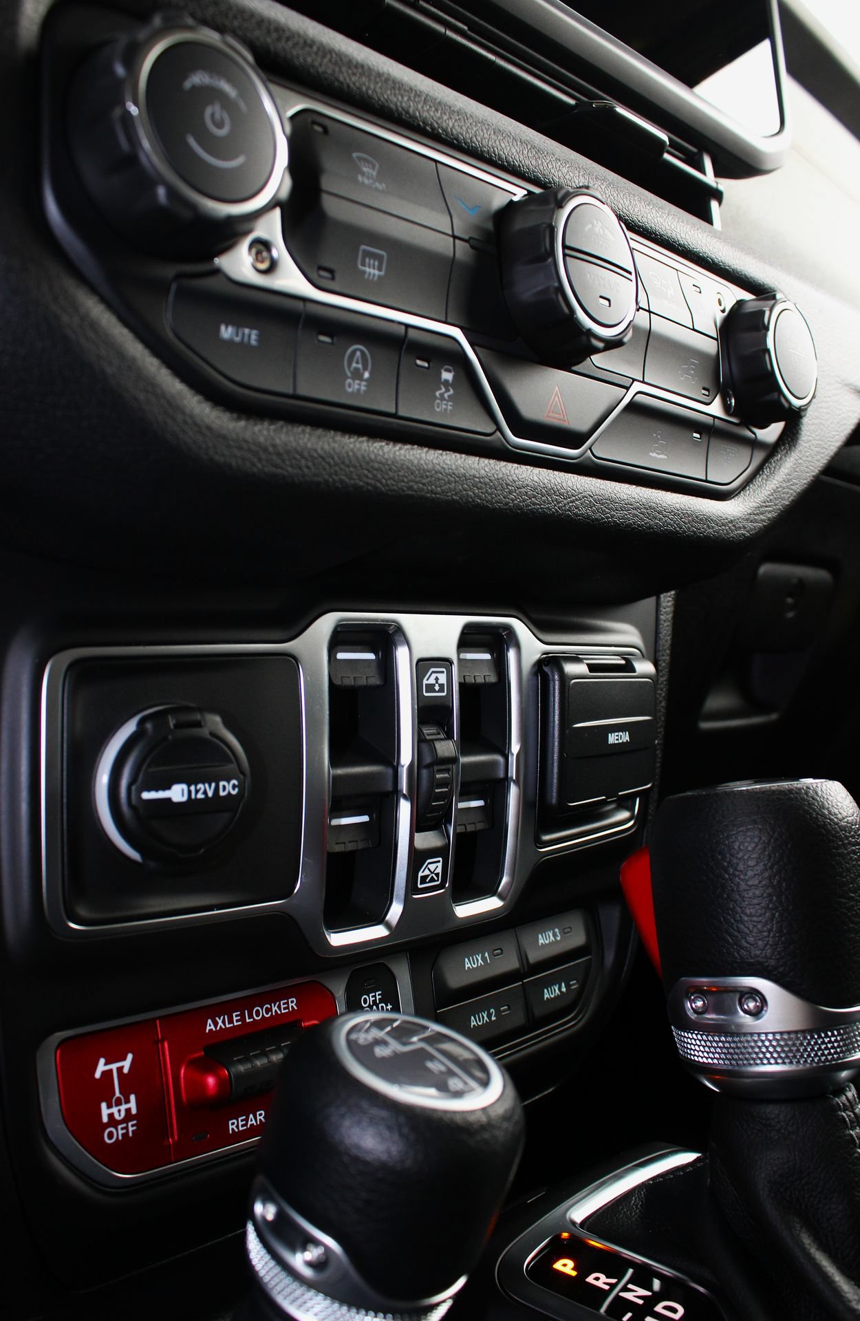 New 2026 Jeep Wrangler Unlimited Sport AWD/4WD image 28