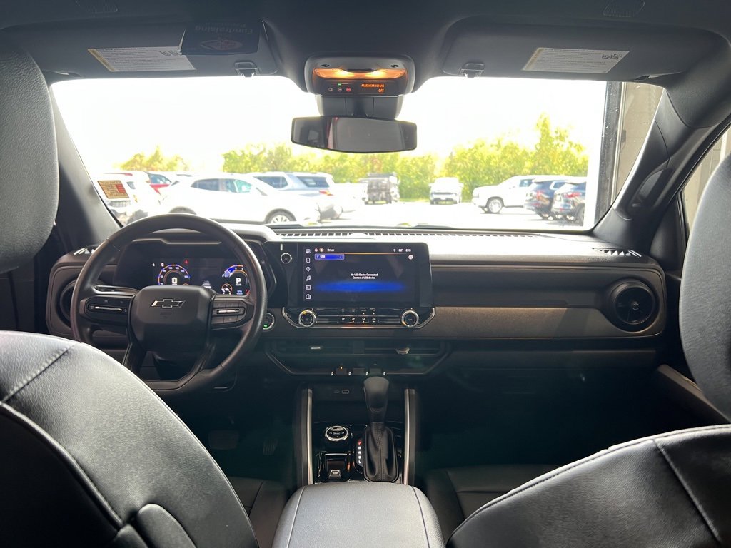 Used 2024 Chevrolet Colorado Trail Boss w/ Safety Package image 17