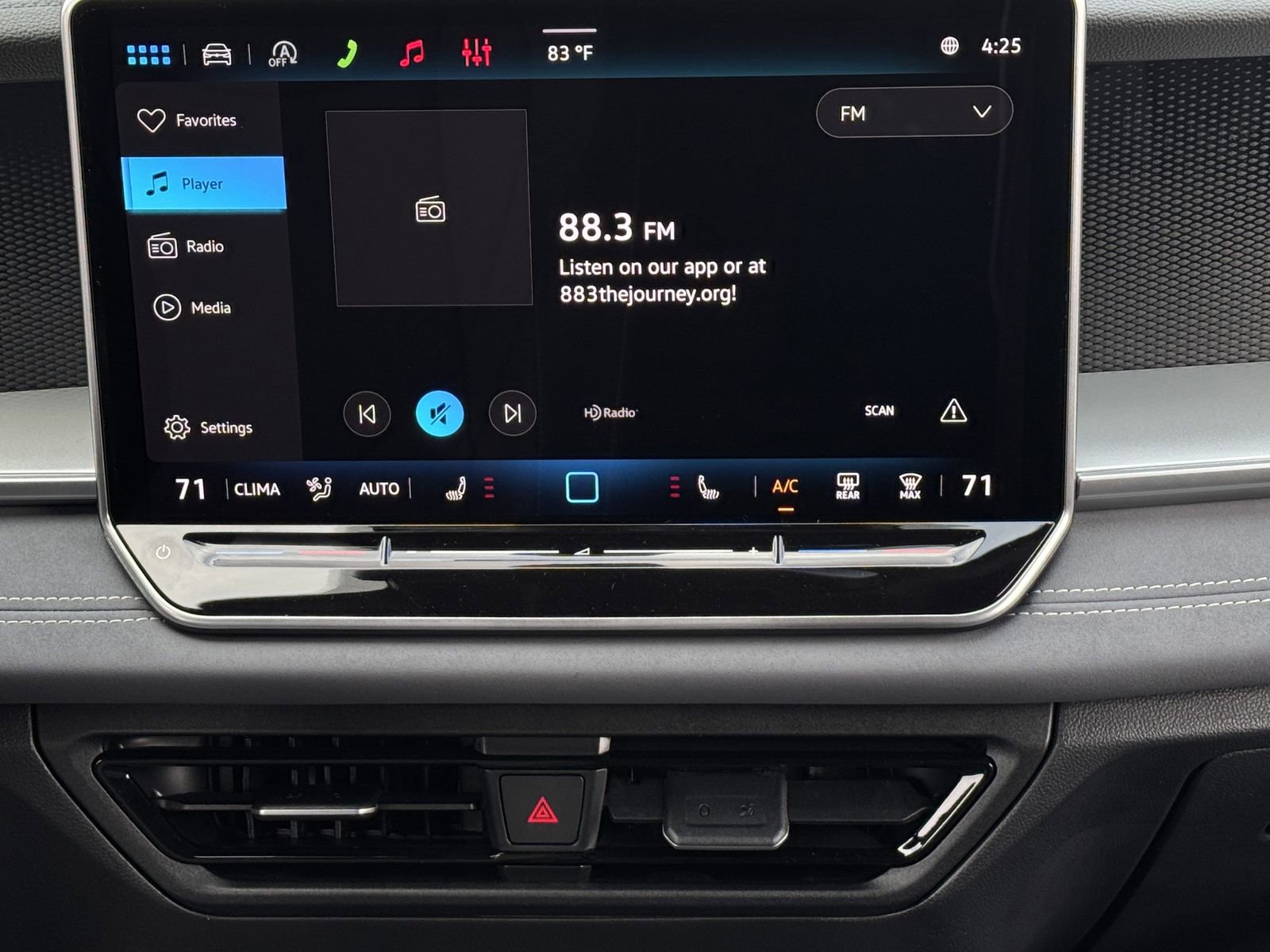 New 2026 Volkswagen Tiguan SE R-Line image 17