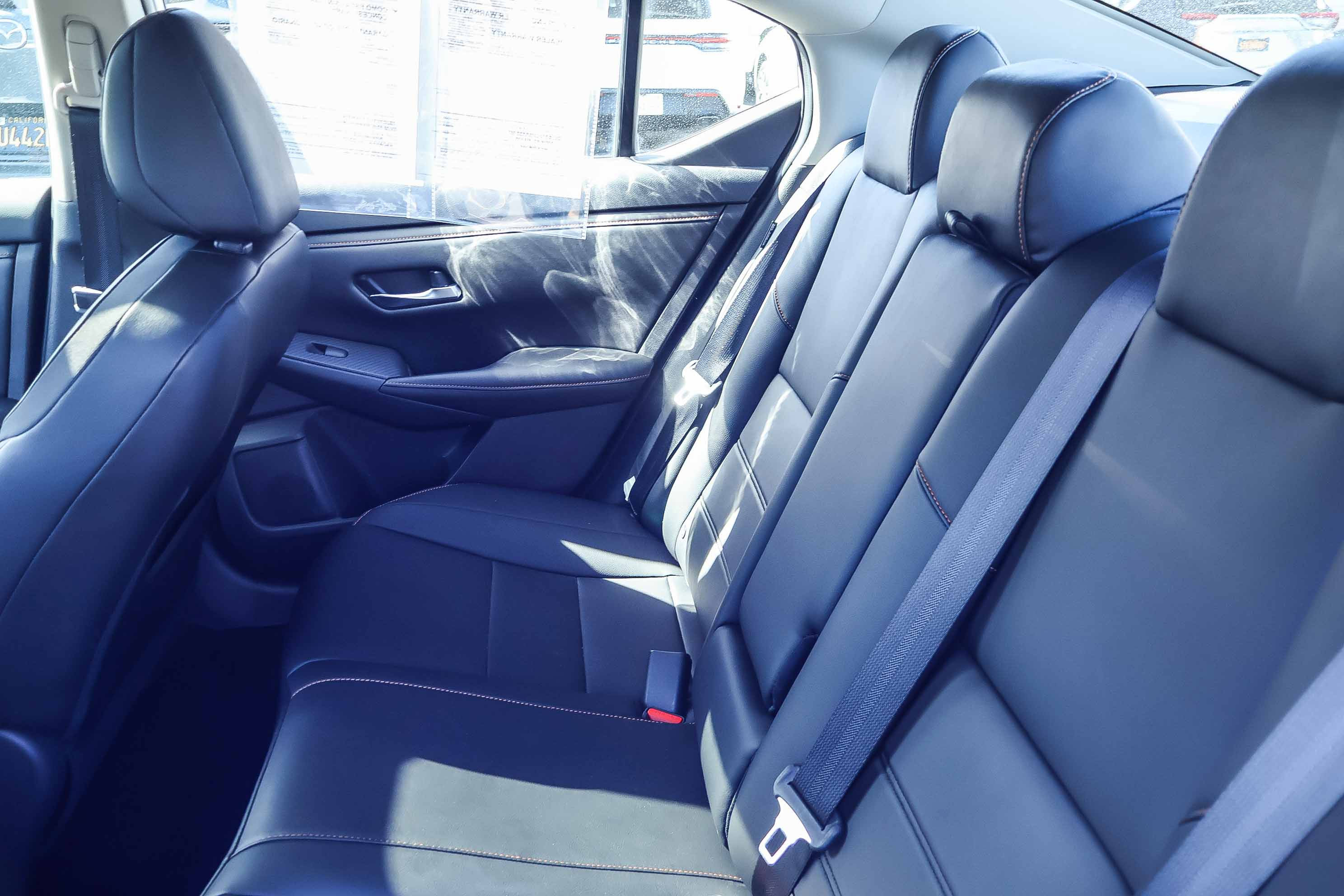 Used 2021 Nissan Sentra SR w/ SR Premium Package FWD image 15