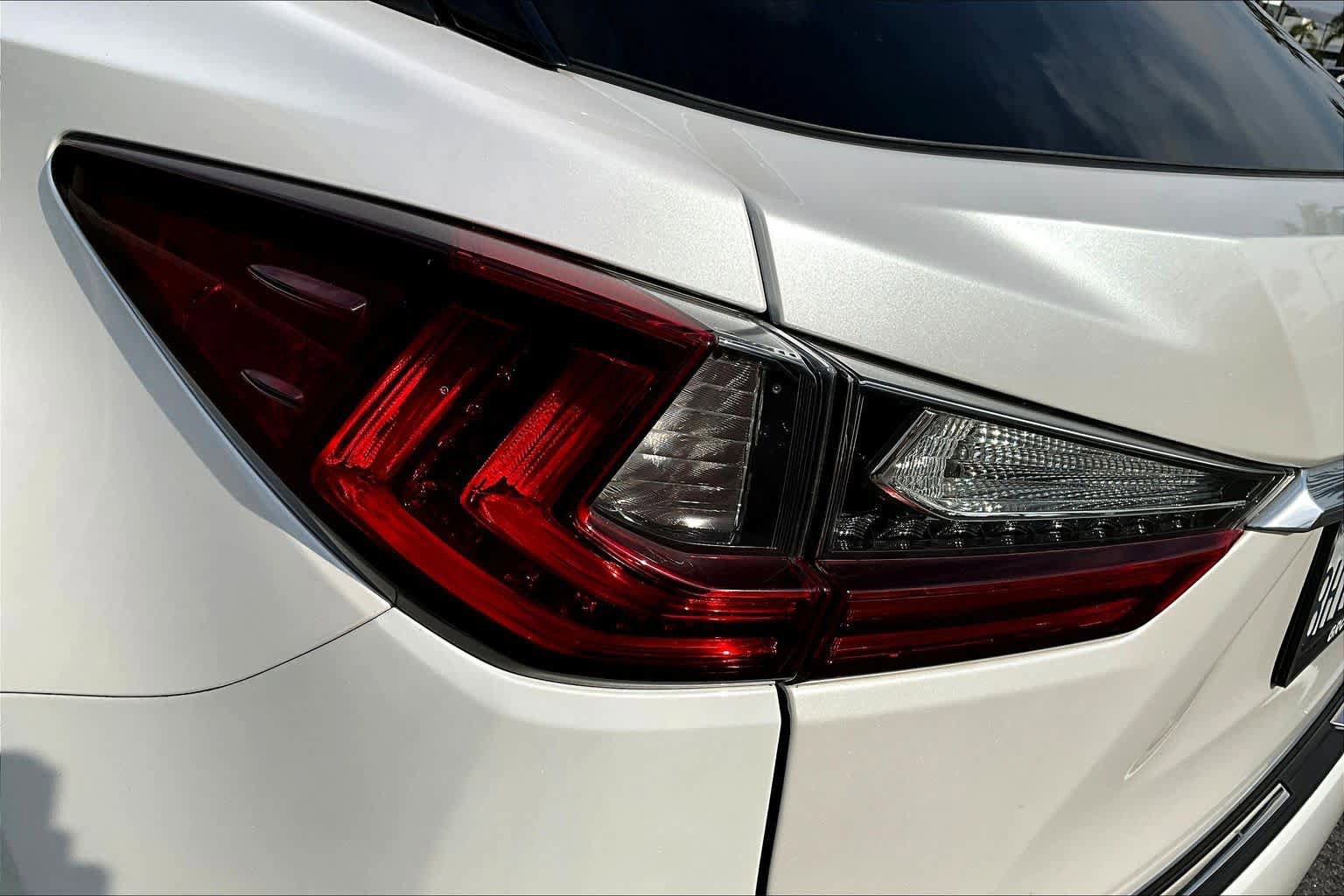 Used 2019 Lexus RX 350 FWD w/ Accessory Package image 27