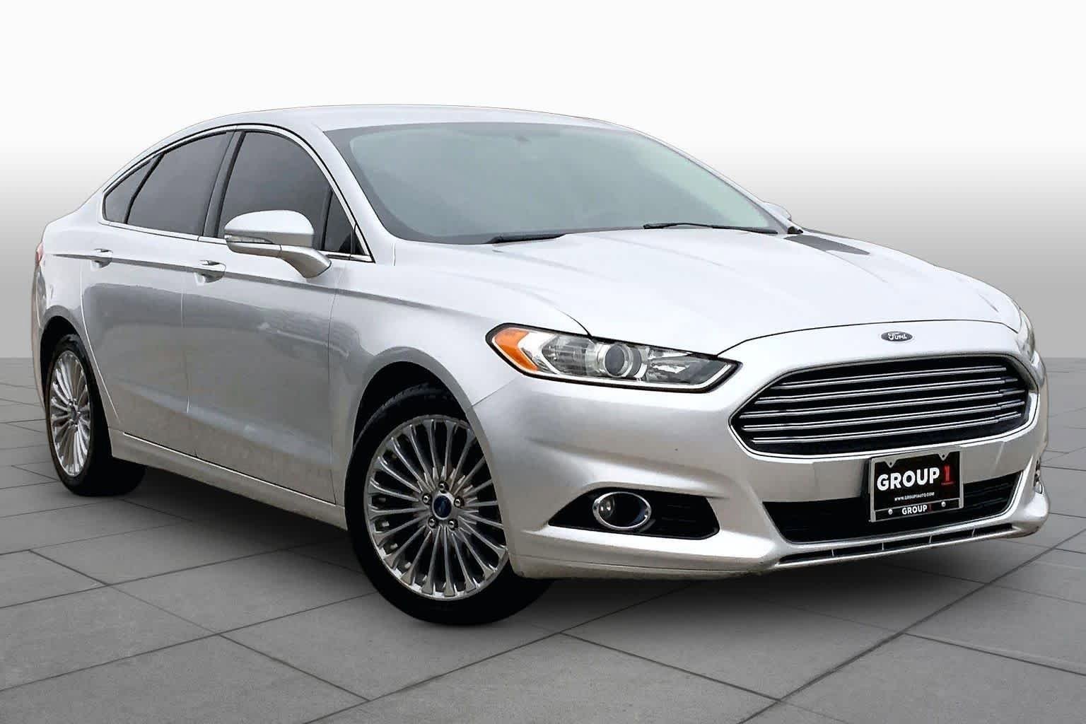 Used 2014 Ford Fusion Titanium FWD image 3