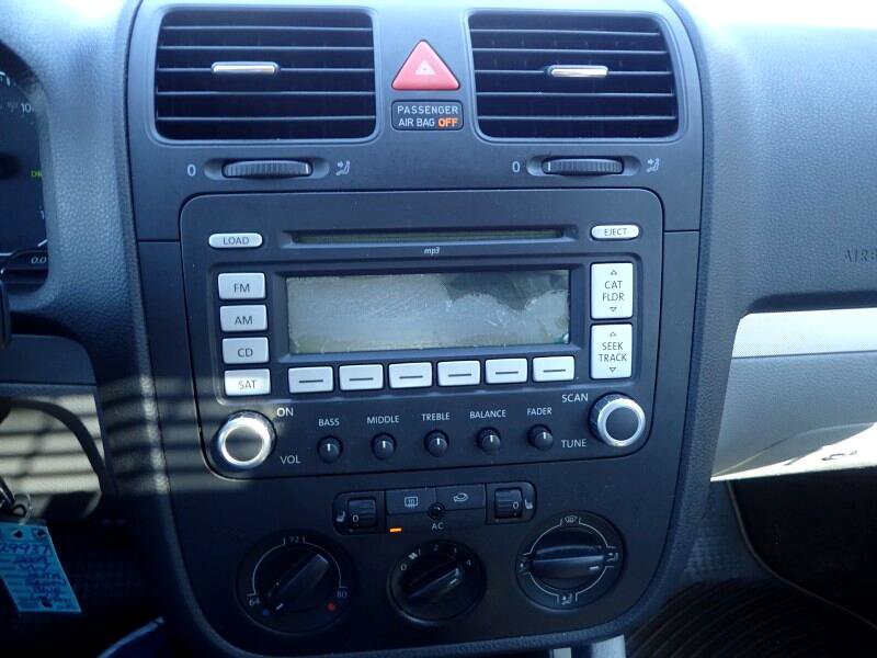 Used 2009 Volkswagen Jetta TDI image 18