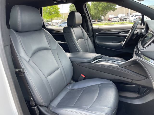 Used 2022 Buick Enclave Essence FWD image 26