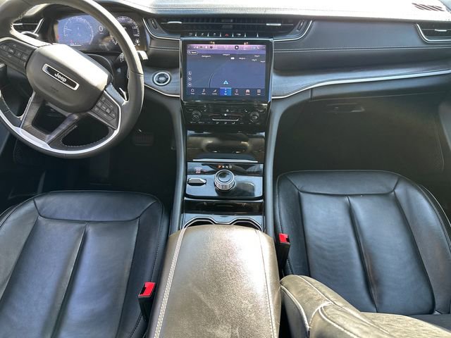 Used 2023 Jeep Grand Cherokee L Limited AWD/4WD image 24