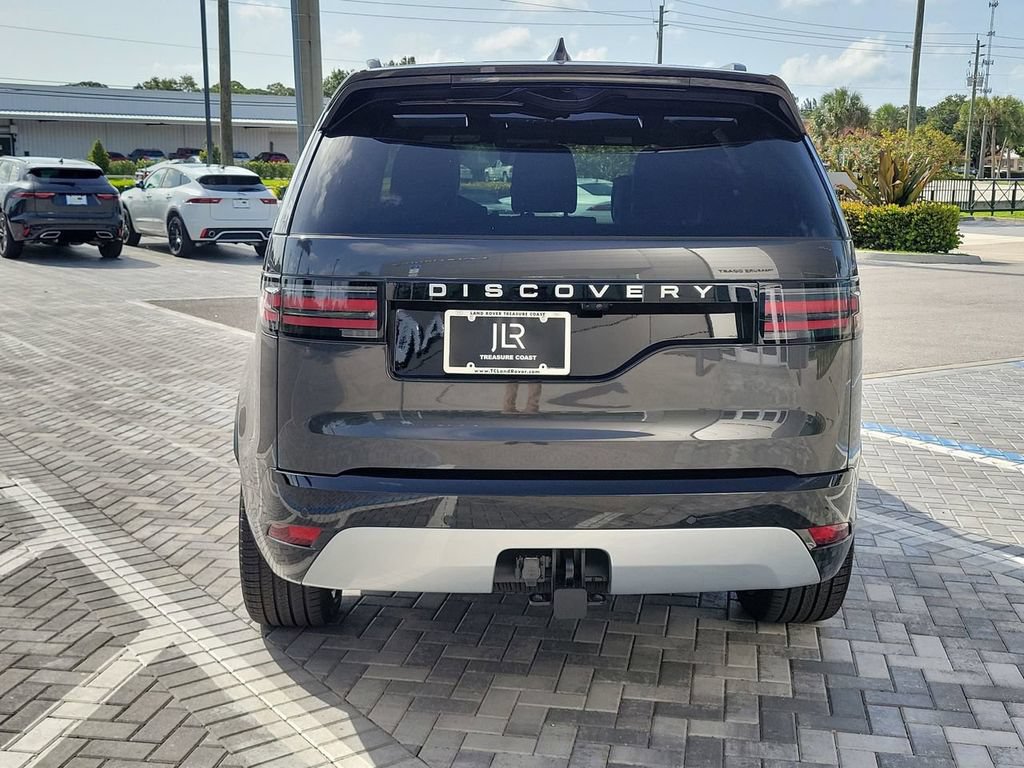 New 2025 Land Rover Discovery Metropolitan Edition AWD/4WD image 4