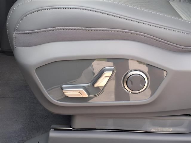 New 2026 Kia EV9 Light image 23