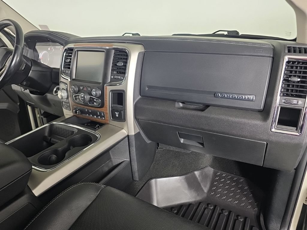 Used 2017 RAM 1500 Laramie w/ Convenience Group AWD/4WD image 41
